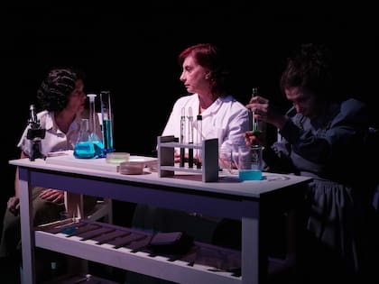 En La deuda del Nobel se expone la desigualdad padecida por las mujeres de ciencia