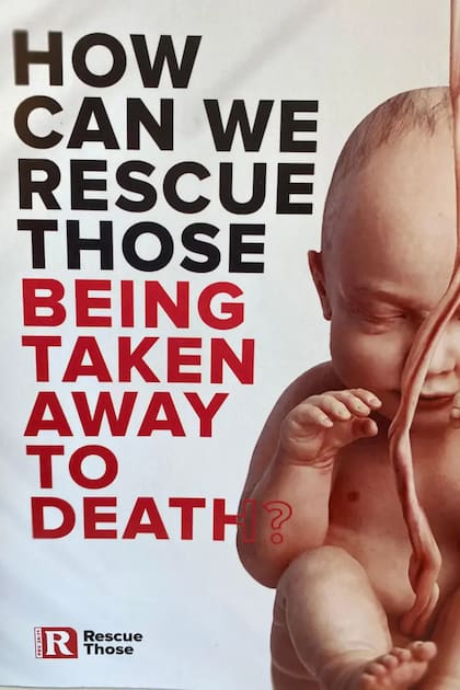 En la entrada del templo Grace Reformed Baptist Church hay folletos antiaborto con la frase: "¿Cómo podemos rescatar a aquellos que están siendo llevados a la muerte