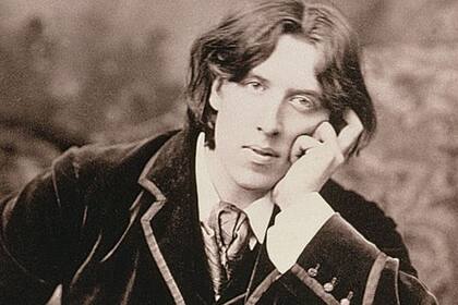En la época de Oscar Wilde, la homosexualidad era considerada una conducta obscena y castigada duramente con la prisión, donde tuvo que caminar por una cinta en la prisión de Pentonville