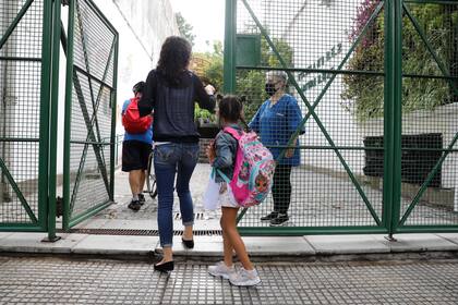 En la escuela de Alma, los alumnos se dividieron en 13 burbujas
