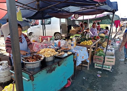 En la feria Olimpo se puede conseguir desde comida hasta bicicletas