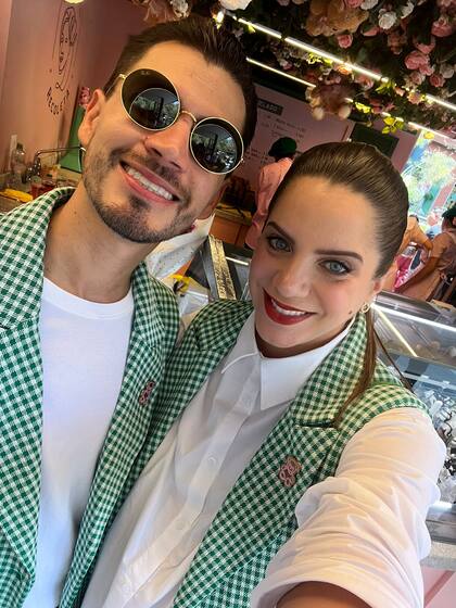 En la heladería, sumaron el color verde a su decoración