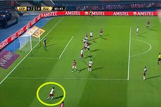 El VAR reconoció que "se olvidó" de un jugador e hizo estallar a un DT: "Fue un robo a mano armada"