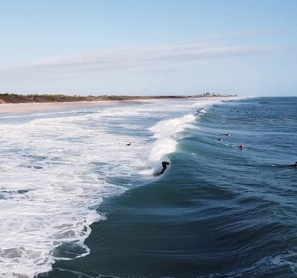 En la imagen, Sebastian Inlet, una playa popular entre los surfistas