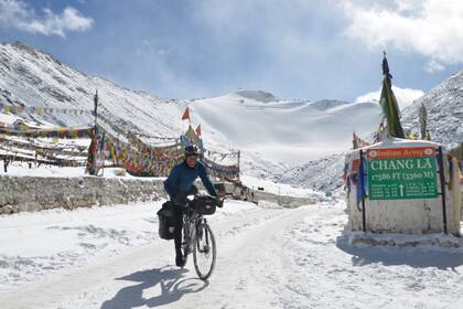 En la India, por la región de los Himalayas