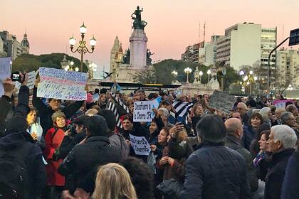 En la marcha se veían consignas para exigir el desafuero de Cristina Kirchner y contra la corrupción
