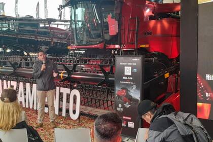 En la muestra presentó la nueva Serie de cosechadoras “Axial-Flow” 160 con sus modelos 5160, 6160 y 7160