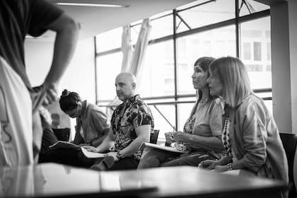 En la obra de Muscari, los personajes masculinos serán interpretados por mujeres y viceversa