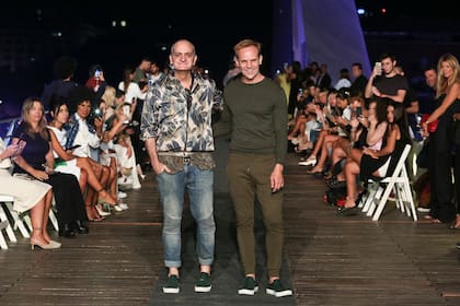En la pasarela con su socio, Thiago Pinheiro