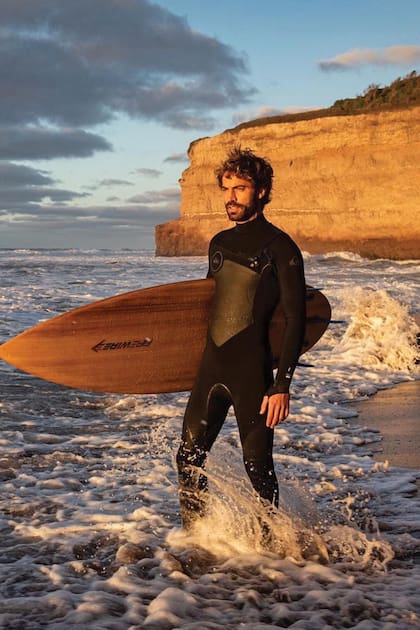 En la playa, donde elige vivir la mayor parte de sus días