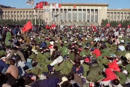 En la plaza Tiananmen hubo una huelga de hambre de estudiantes en mayo de 1989