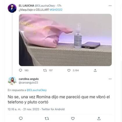 En la respuesta a la pregunta "¿Maquillaje o celular?" aparecieron, como es natural, también los usuarios con sus propias teorías conspirativas