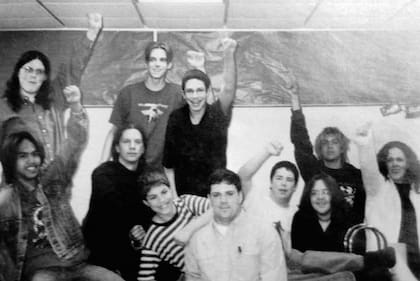 En la secundaria fundó un diario para instar a sus compañeros a cuestionar el relato político.