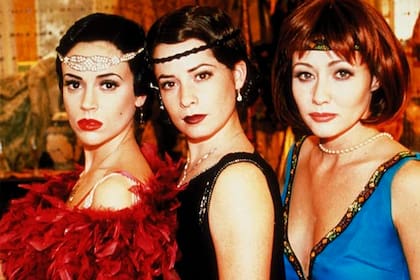 En la serie Charmed a finales de los 90 junto a las coprotagonistas. La historia sobre la vida de tres hermanas brujas que conquistó al público