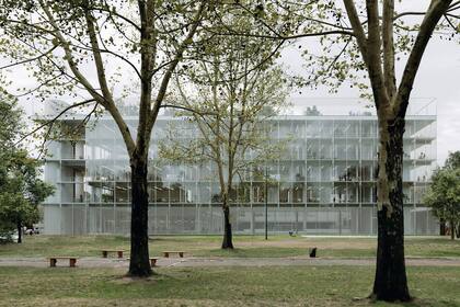 En la superficie habrá una plaza y desaparecerá el estacionamiento para vehículos que se trasladará a las plantas subterráneas