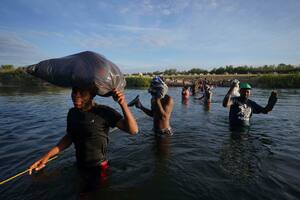 Por qué miles de haitianos dejan Chile en una peligrosa travesía hacia EE.UU.