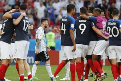 En la última vez que se enfrentaron a Francia, Messi y la selección argentina se despidieron en los octavos de final de Rusia 2018 tras caer por 4-3