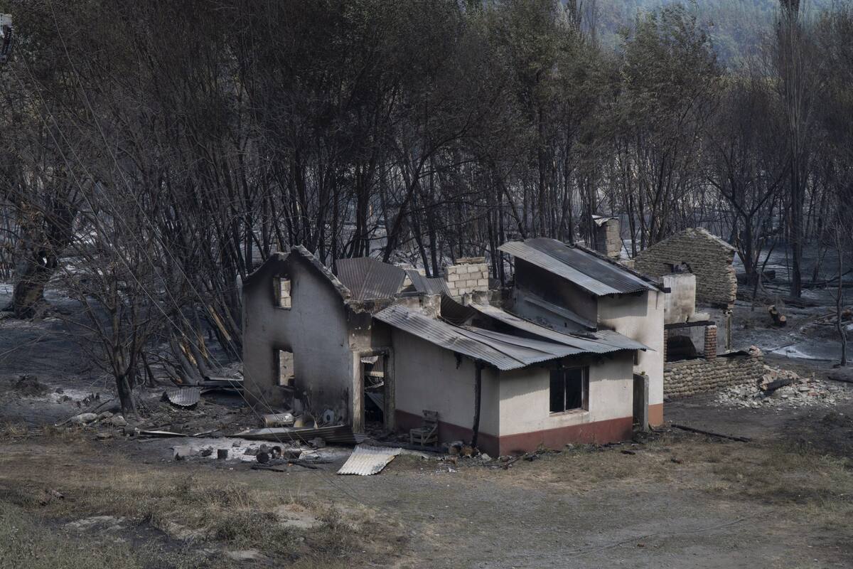 Cerca de 25 casas danificadas e mais de 12 mil hectares destruídos, incêndio devastador no sul Cerca de 25 casas danificadas e mais de 12 mil hectares destruídos, incêndio devastador no sul