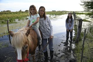 Una vida detenida, un desastre cotidiano y campos improductivos: así se sufre el letal golpe de la inundación