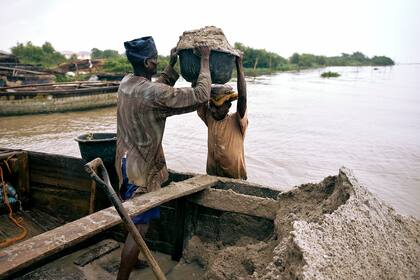 En Lagos, la capacidad para reducir los daños de las inundaciones es cada vez menor