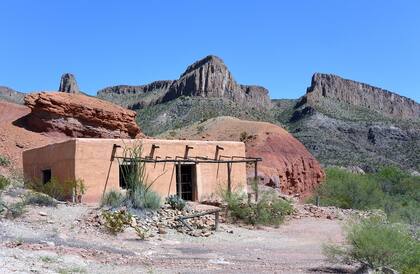 En Lajitas se filmó parte de la película de 2012 Contrabando protagonizada por Mark Wahlberg
