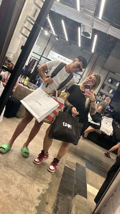 En LAM (América) indicaron que Morena Rial está en pareja con un joven llamado Eric (Foto: X @elejercitodelam)