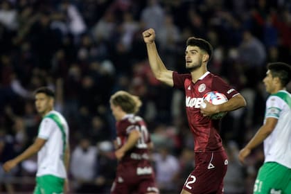 En Lanús jugó poco, pero dejó una huella: hasta metió un gol en el clásico con Banfield