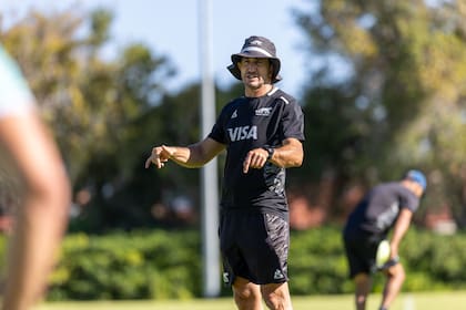 "En las acciones de juego fuimos mejorando", dice Santiago Gómez Cora, head coach de los Pumas 7s
