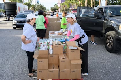 En las despensas incluyen alimentos de la canasta básica (Instagram/@allfaithsfoodbank)