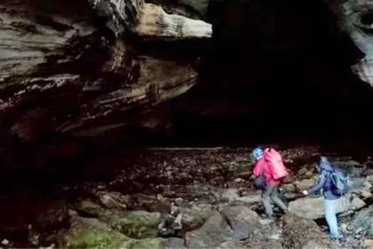 En las profundidades de algunas de las cuevas más aisladas de Escocia, los especialistas hallaron pruebas recientes que sugieren que los habitantes de este lugar practicaron la momificación de sus muertos