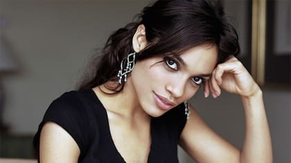 En las series de Netflix, Rosario Dawson le da vida a un personaje recurrente en el universo Marvel