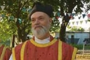 En las últimas horas se dejó sin efecto el juicio que iba a comenzar el jueves 10 de julio contra el sacerdote Anatoly Raúl Sidders, capellán del colegio San Vicente de Paul, de La Plata, por abusar de una niña de 11 años