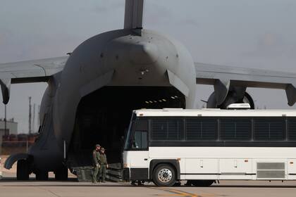 En las últimas semanas, el ICE deportó a gran cantidad de migrantes con antecedentes graves