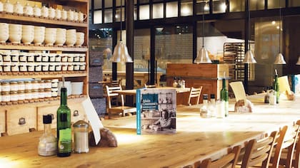 En Le Pain Quotidien, completá tus tostados con un increíble huevo de campo poché