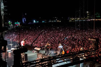 En Lollapalooza Argentina 2017, The Strokes tuvo el récord de convocatoria en un show en vivo de su carrera: 90.000 personas