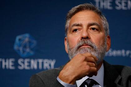 En Londres, George Clooney participó de una conferencia de prensa en la que se presentó un informe acerca de las atrocidades cometidas en el sur de Sudán, África