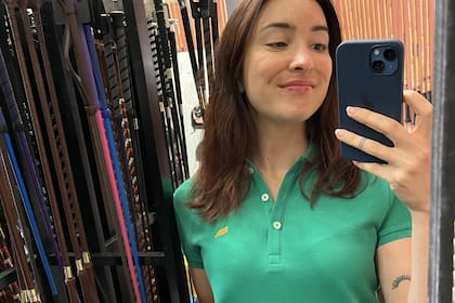 En Londres, Rosario trabajó en una tienda de polo (deporte) que le permitió subsistir en una ciudad con un alto costo de vida.