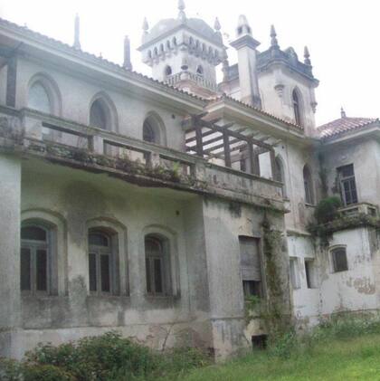 En los 60 se desmanteló parte de la fábrica de sidra y se dejó de mantener a los frutales