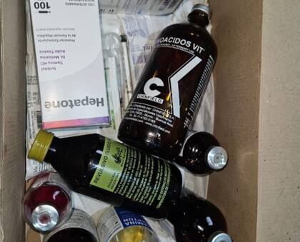 En los allanamientos se encontraron productos veterinarios para potenciar la resistencia de los galgos