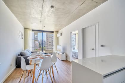 En los alquileres turísticos si se pagan los servicios junto al alquiler