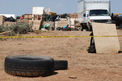 En los alrededores del campamento fueron encontrados los restos de un chico aún no identificado