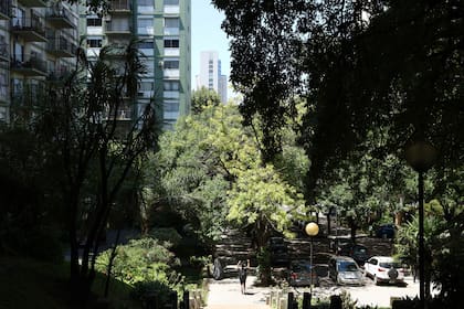 En los barrios porteños de Belgrano, Caballito, Flores, Núñez, Palermo, Recoleta y Villa Crespo se ofrecen aproximadamente 3200 unidades de 3 ambientes en menos de US$130.000, señalan de la inmobiliaria de Fabián Achával.