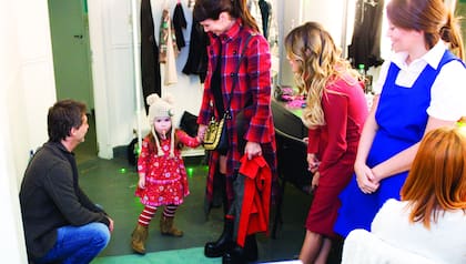 En los camarines recibe la visita de Griselda Siciliani, su mujer, y la hija de ambos, Margarita