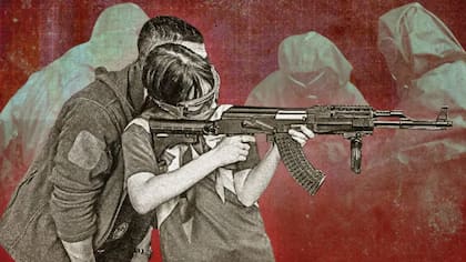 En los campamentos militares-patrióticos de Rusia, niños ucranianos procedentes de los territorios ocupados son entrenados por soldados profesionales rusos