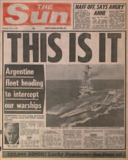En los días previos al combate, los medios británicos ya hacían foco en el portaaviones 25 de mayo, buque insignia de la flota argentina