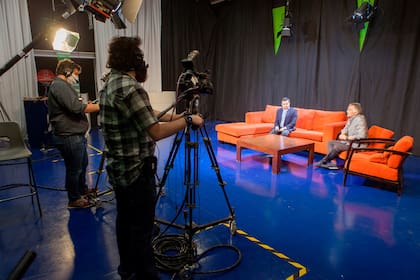 En los Estudios de Radio y TV del Campus UADE Buenos Aires los alumnos realizan prácticas para aprender haciendo.