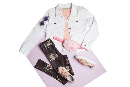 En los looks juveniles, cuanto más juego de texturas y colores, mejor