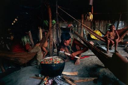 En los poblados que Domínguez ha estudiado ha notado que llevan una dieta muy rica en frutas. "Tienen una ingesta de fibra tremenda" (Foto: 2016)