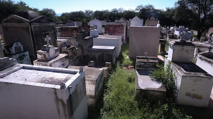 En Los Romeros, Córdoba, el cementerio tiene más tumbas que habitantes el pueblo
