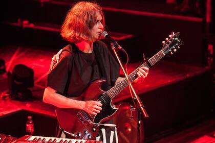 En los shows de Halo, Juana Molina consigue trasladar de manera efectiva al vivo las ideas que nacieron en el estudio